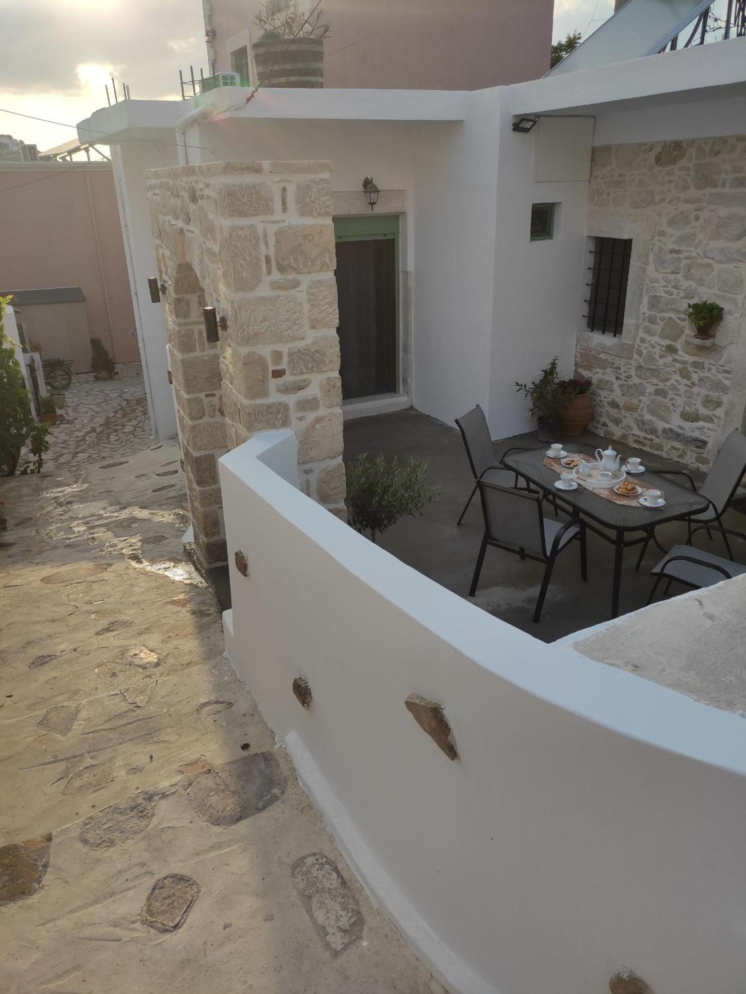 La Maison D Aspasia Kamilari Esterno foto